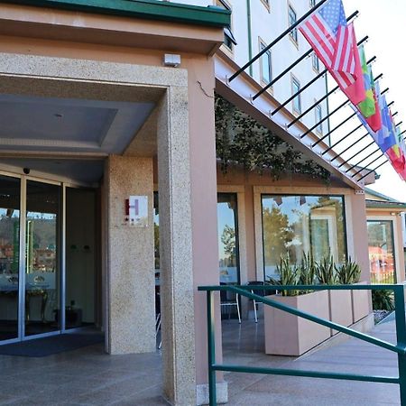 Hotel Santhyago Трофа Екстериор снимка