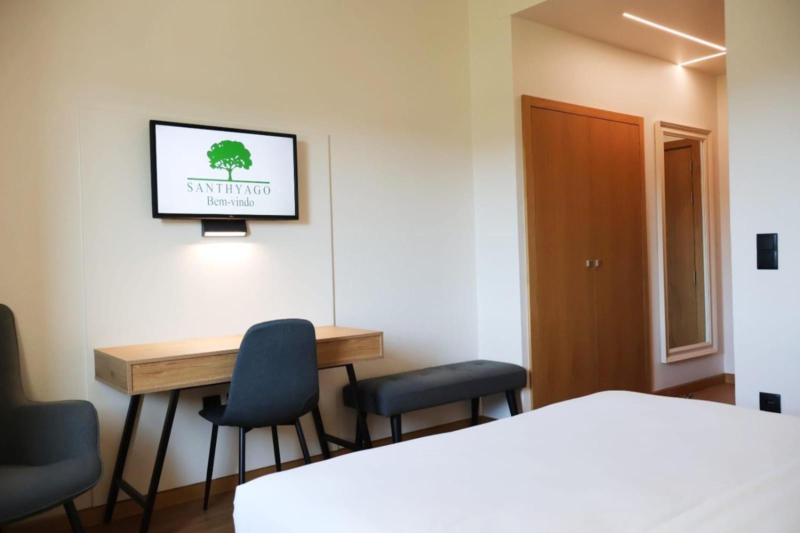 Hotel Santhyago Трофа Екстериор снимка
