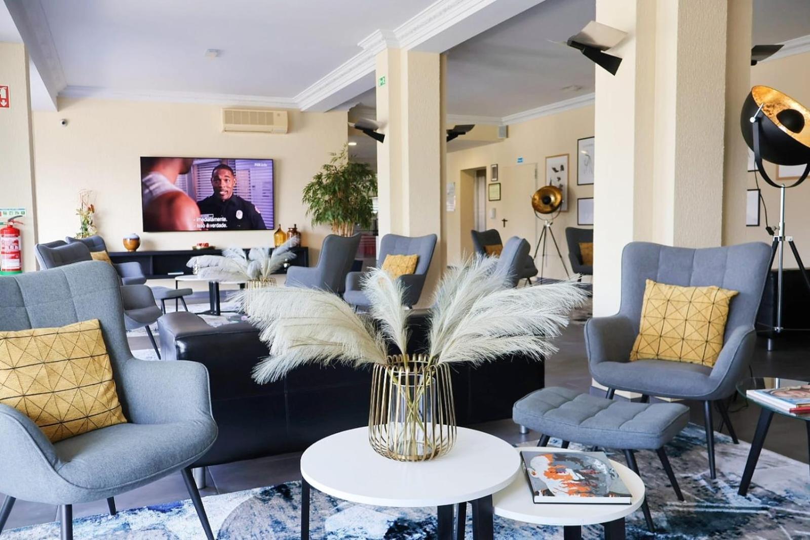 Hotel Santhyago Трофа Екстериор снимка