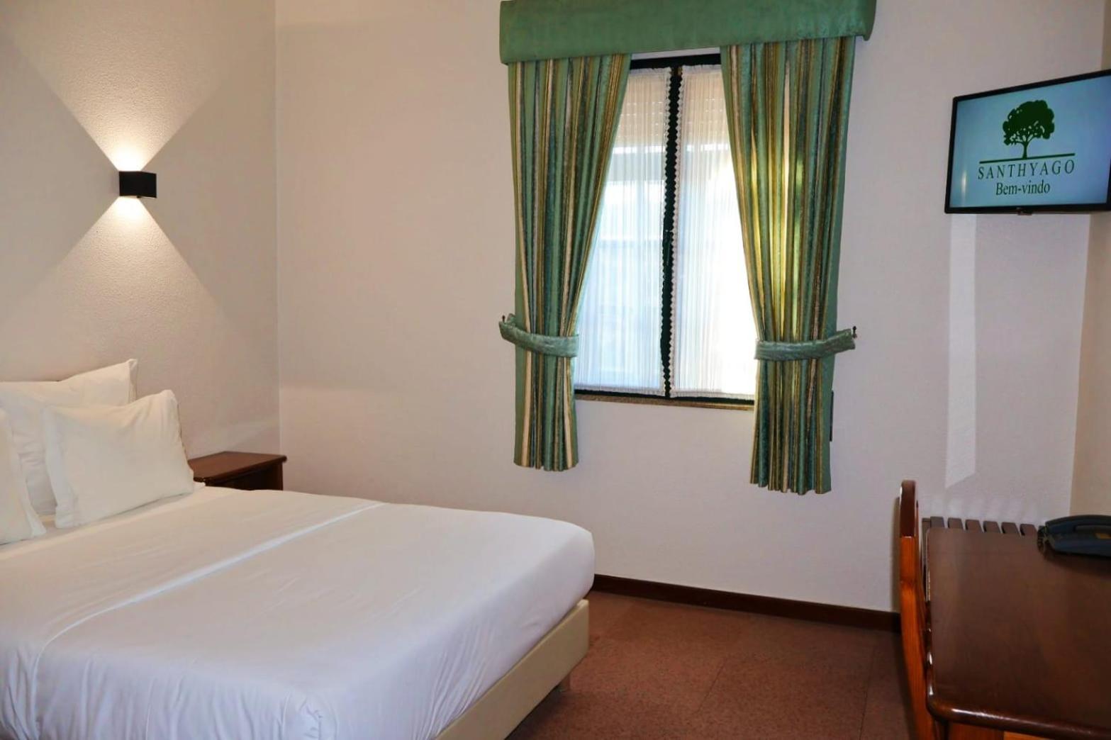 Hotel Santhyago Трофа Екстериор снимка